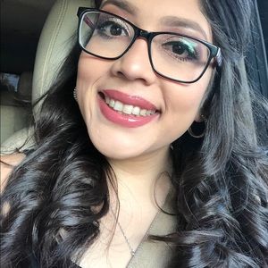 Meet your Posher, Bianca
